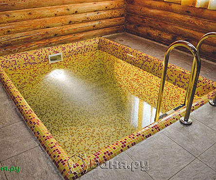 Баня с бильярдом