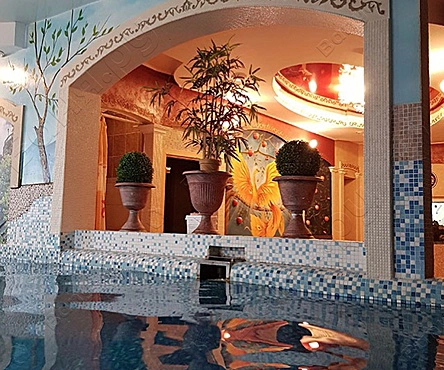 Основной зал