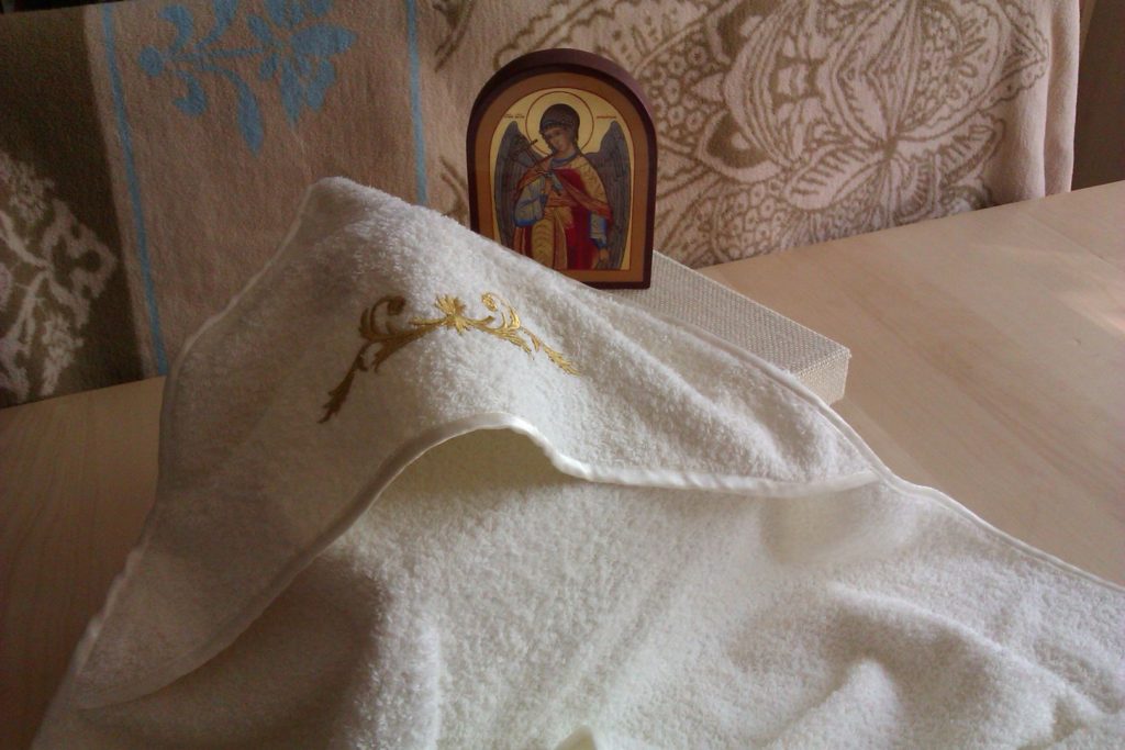 Крыжма с капюшоном