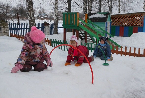 Зимние прогулки детей
