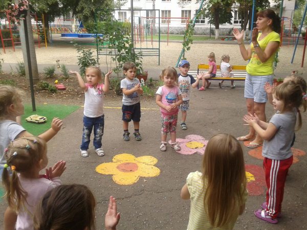 Потешки на прогулке