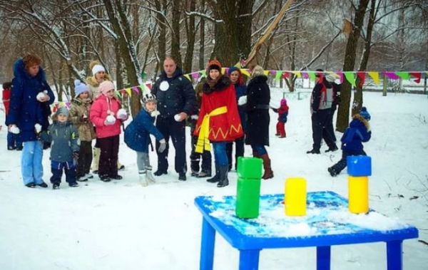 Стрельба снежками в цель