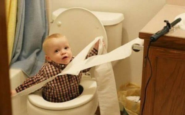 Пока родители не видят: смешная подборка старых и новых детских проделок (31 фото)