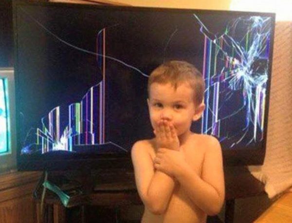 Пока родители не видят: смешная подборка старых и новых детских проделок (31 фото)