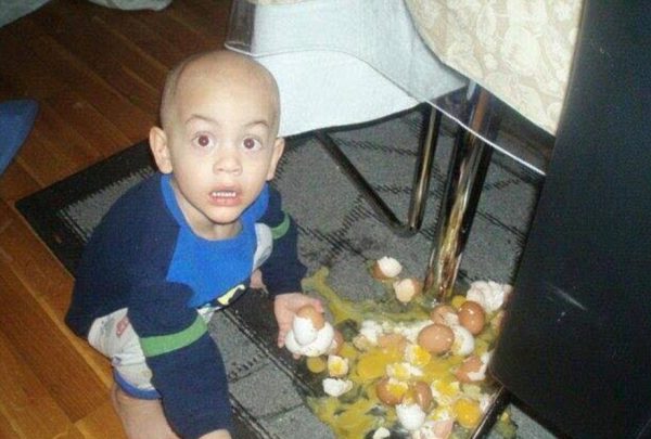 Пока родители не видят: смешная подборка старых и новых детских проделок (31 фото)