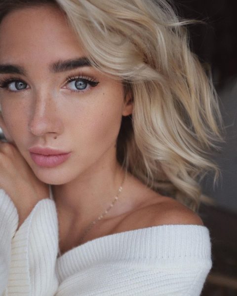 Катя Мезенова