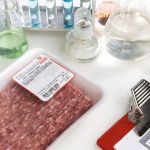 Росконтроль проверил магазинный фарш и нашел там много лишнего, а покупатели — еще больше