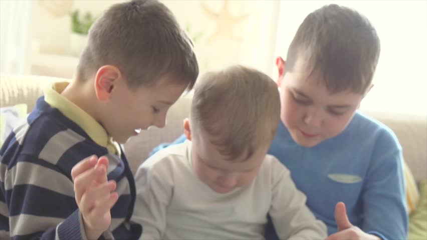 чем занять мальчиков