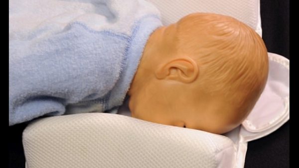 10 вещей, которые категорически нельзя делать с новорожденными