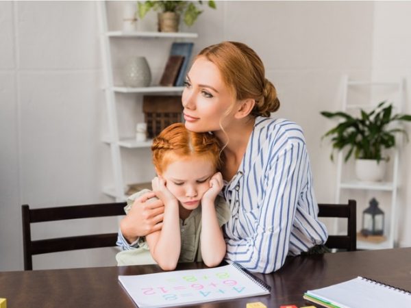 Почему родители страдают повышенной тревожностью за детей, и как с этим справиться