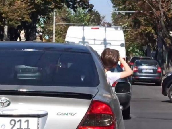 Безопасность на дороге - 12 правил, которым родители должны научить детей