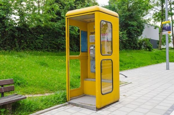 Телефонная будка