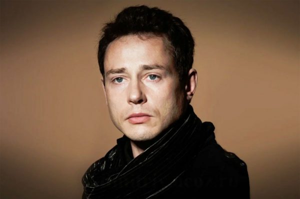 Александр Исаев