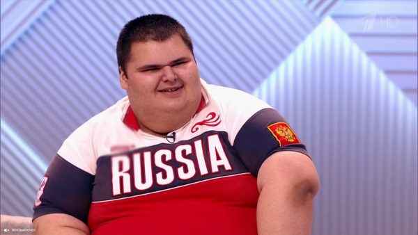 В 21 год ушел из жизни самый крупный ребенок в России Джамбулат Хатохов