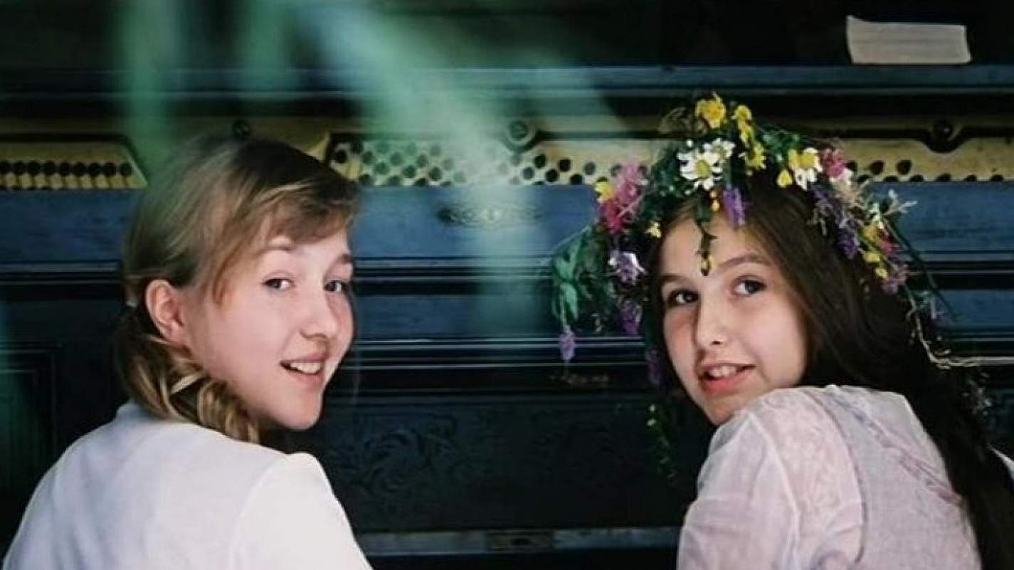 Girls with wreaths
