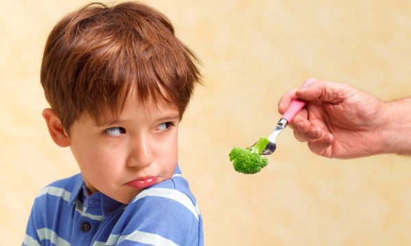 мальчик не хочет кушать