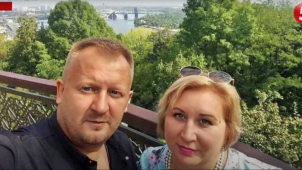 История о том, как после кончины обоих родителей вновь осиротевшим детям пришлось несладко, а один из них добровольно ушел из жизни