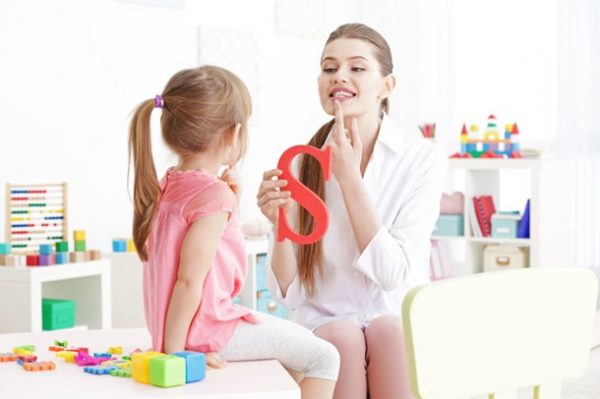 учить ребенка говорить
