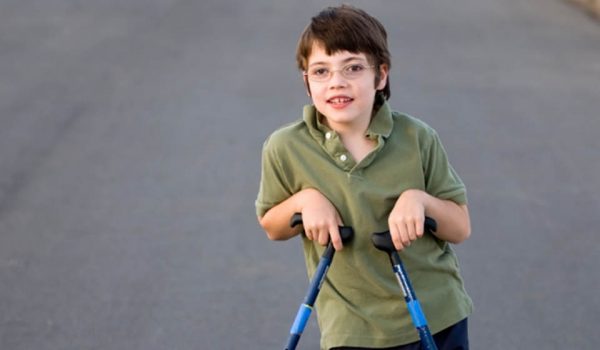 мальчик с ДЦП