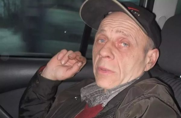 отец девочек