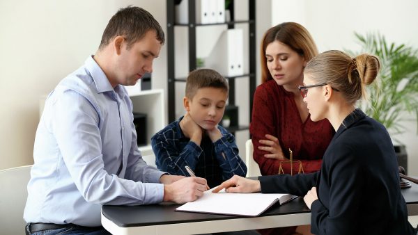 Задолженность по алиментам: как узнать сумму и оплатить вовремя