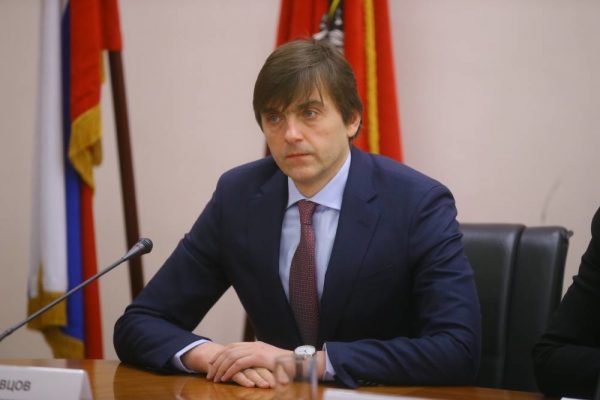 Бесплатное питание, шестидневка, вакцинация детей: Сергей Кравцов ответил на главные вопросы и рассказал, какие изменения коснутся школ с 1 сентября