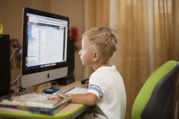 Стационарный компьютер для ребенка. Фото bloggerus.livejournal.com