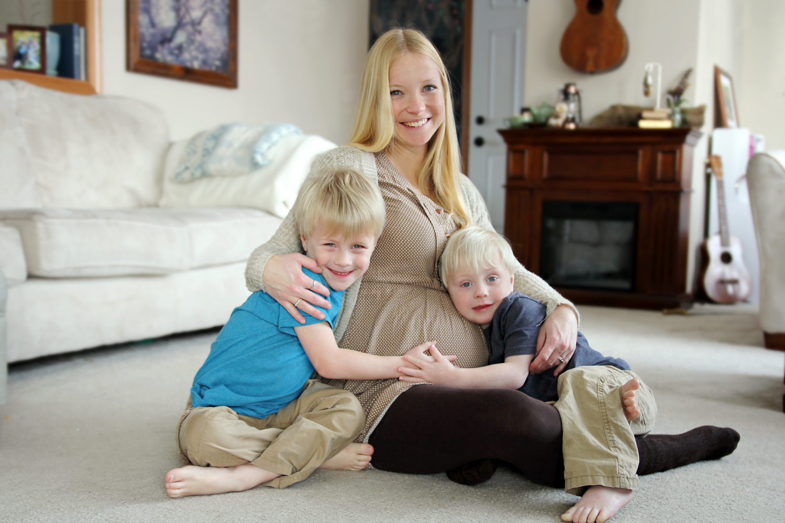 Pregnant mom and children