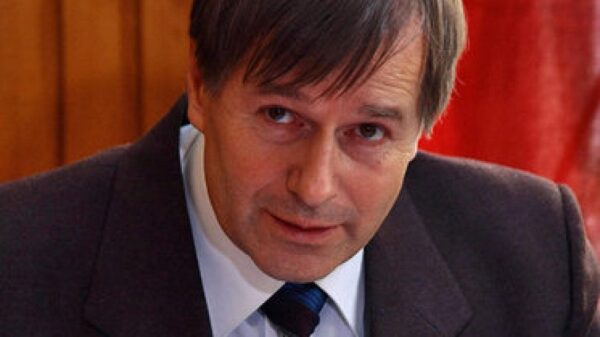 "Плакать не мог, слезы выжгло", - как актёр Игорь Ливанов пережил уход из жизни сына, дочери и любимой женщины и почему его бросила Ирина Безрукова