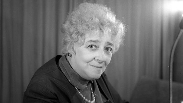 Не хотела, не было времени, боялась осуждения мужа: советские актрисы, не познавшие радость материнства