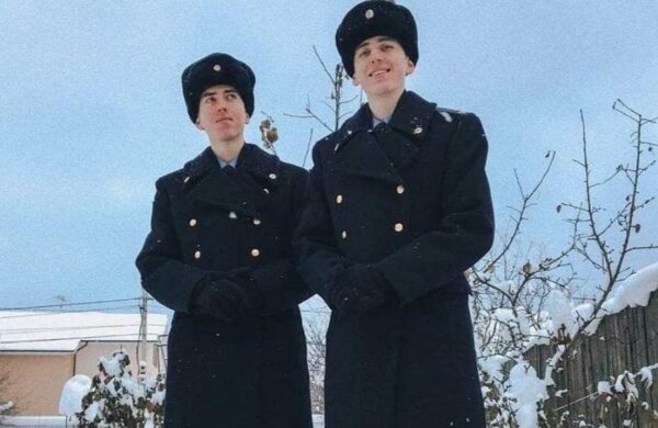 Сыновья Дениса Матросова попали в детский дом: где была мать и почему отец не забрал их к себе