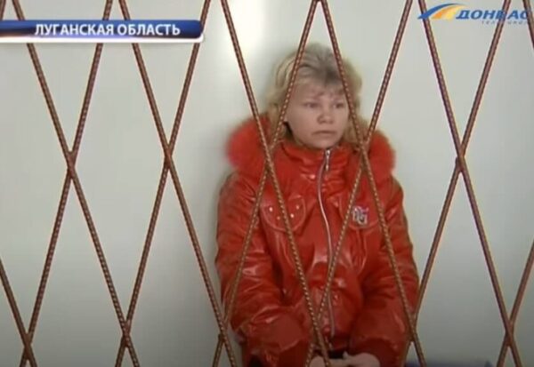 Выдала маленькая деталь: мать удачно изображала примерную семью, а сама измывалась над детьми