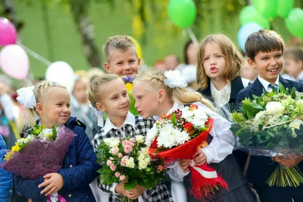 Изменения в ОГЭ и ВПР, больше уроков, меньше каникул: с 1 сентября жизнь школы уже не будет прежней