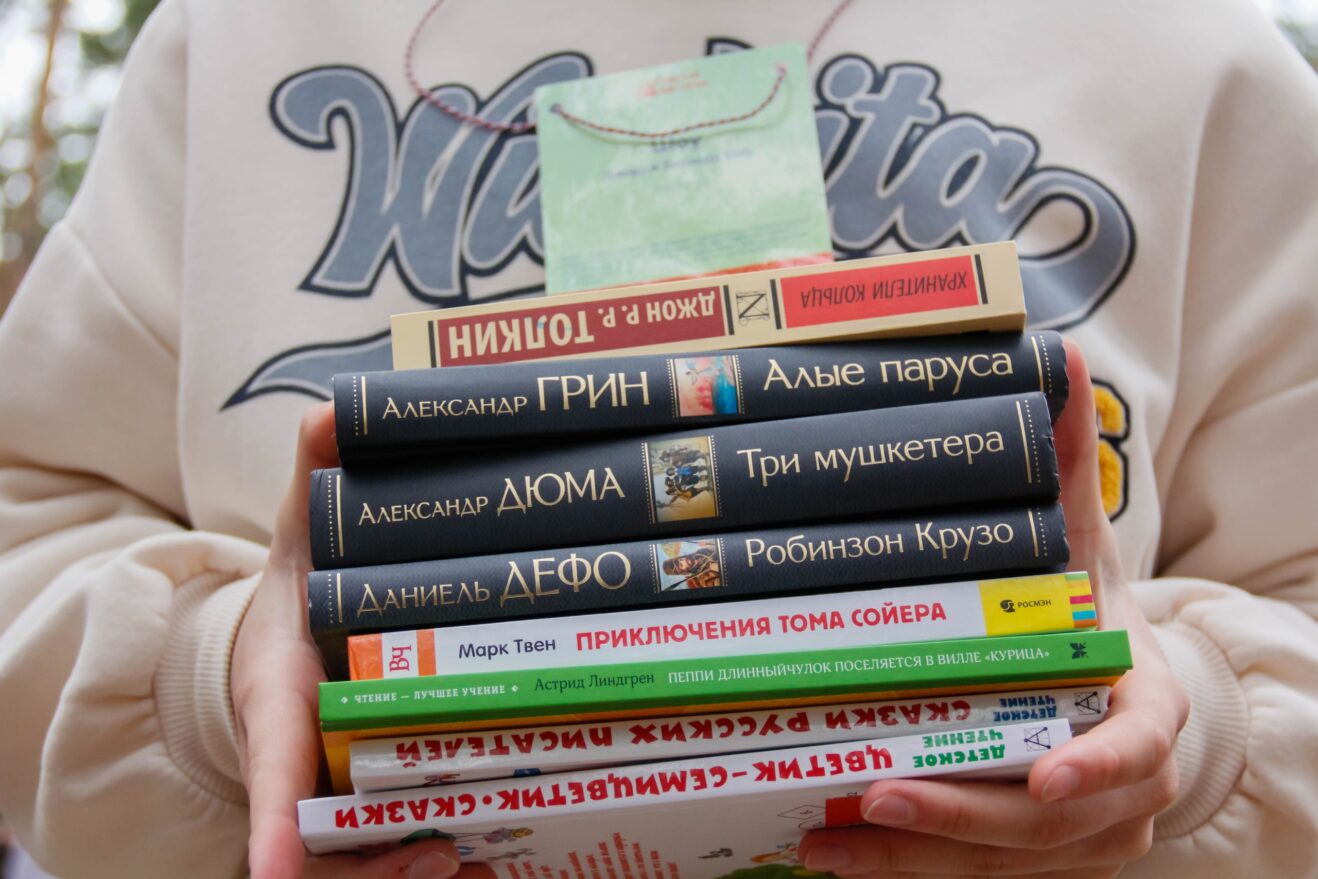 В лагере «Романтика» началась смена о книгах, которые рождают мечты