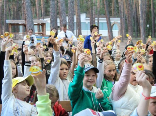 В лагере «Романтика» стартовала смена про творчество