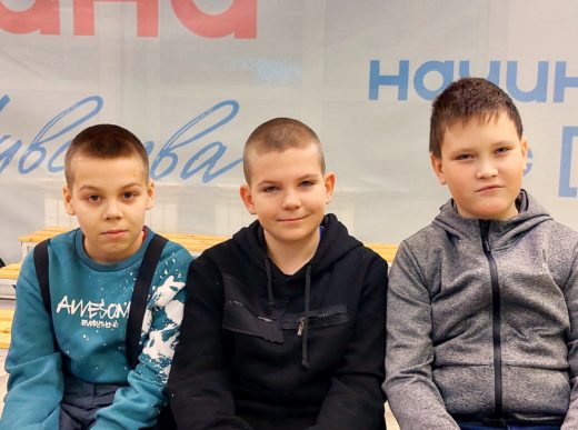 В «Романтике» стартовала первая новогодняя смена
