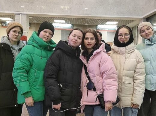 «Артек» встречает новый век: 6 школьников из Курганской области отправились на первую смену юбилейного года