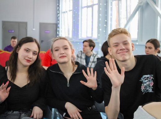 В КОК «Космос» завершилась смена «Научи меня»
