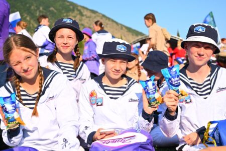 Ребята из Курганской области поделились впечатлениями о юбилейной смене в МДЦ «Артек»