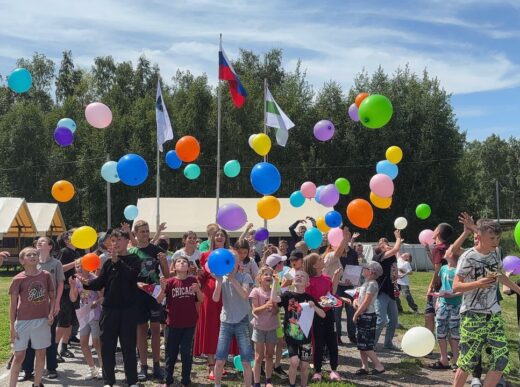 Курганской области завершились летние смены в лагерях «Салют» и «Космос»