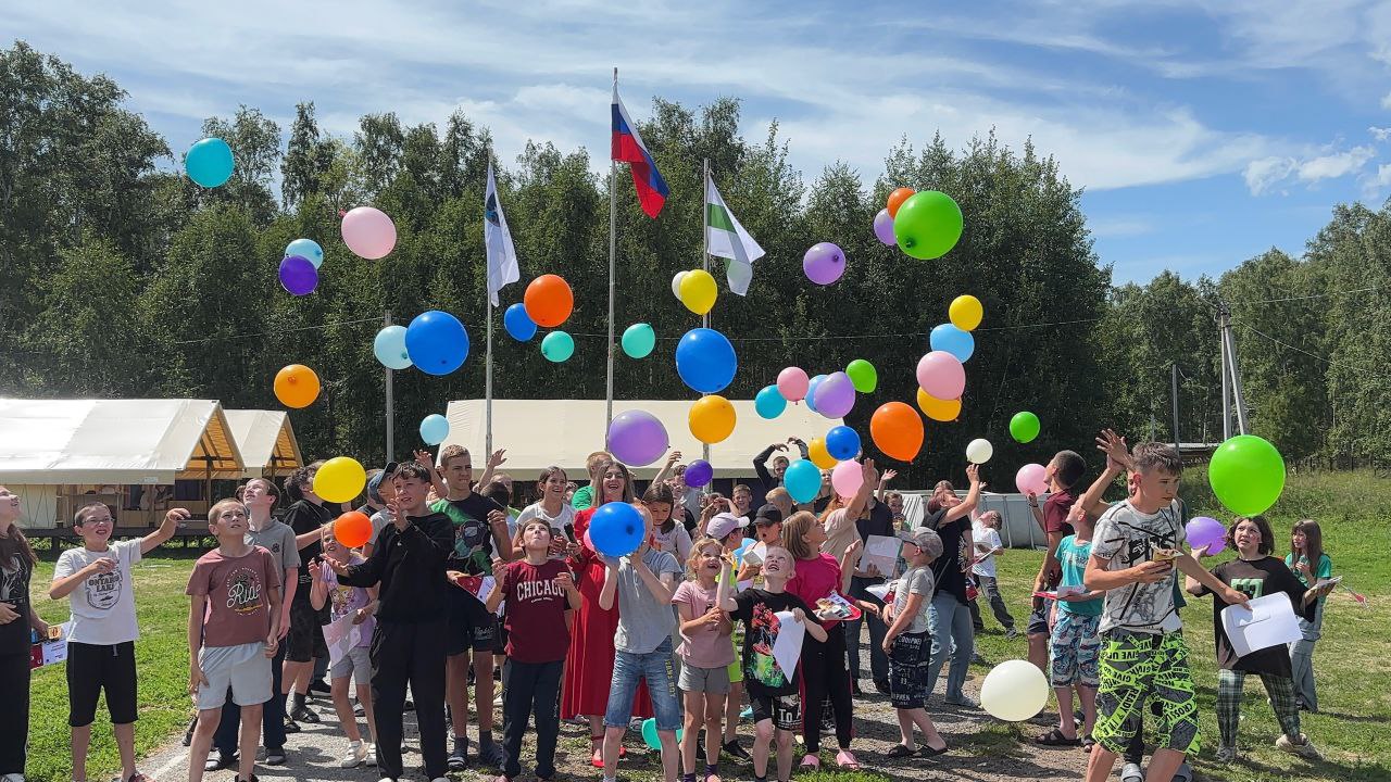 Курганской области завершились летние смены в лагерях «Салют» и «Космос»