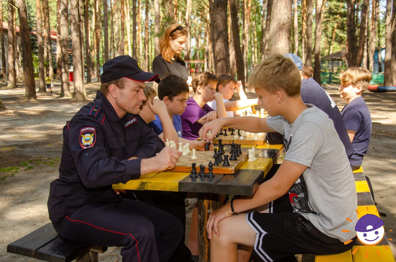 В лагерях Курганской области проходят мероприятия с участием приглашённых гостей