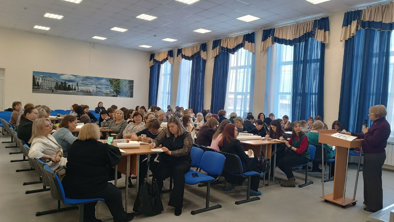 В Кургане прошёл завершающий межмуниципальный семинар «Школа успешного лета 2026»
