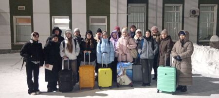Школьники Курганской области отправились в «Артек» на смену «Магия театра»
