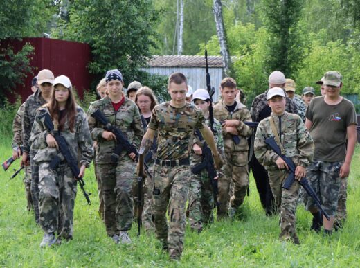 В загородных лагерях Курганской области продолжается модуль «Полезный отдых»