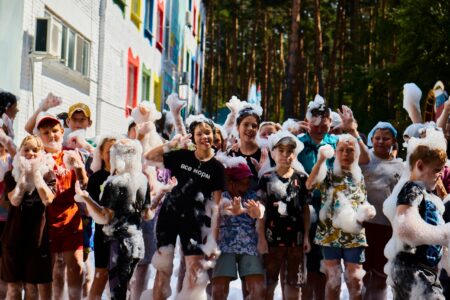 Четвёртая смена набирает обороты в загородных лагерях Зауралья