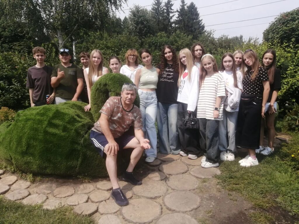 Школьники из Курганской области отправились на 8 смену ВДЦ «Океан»