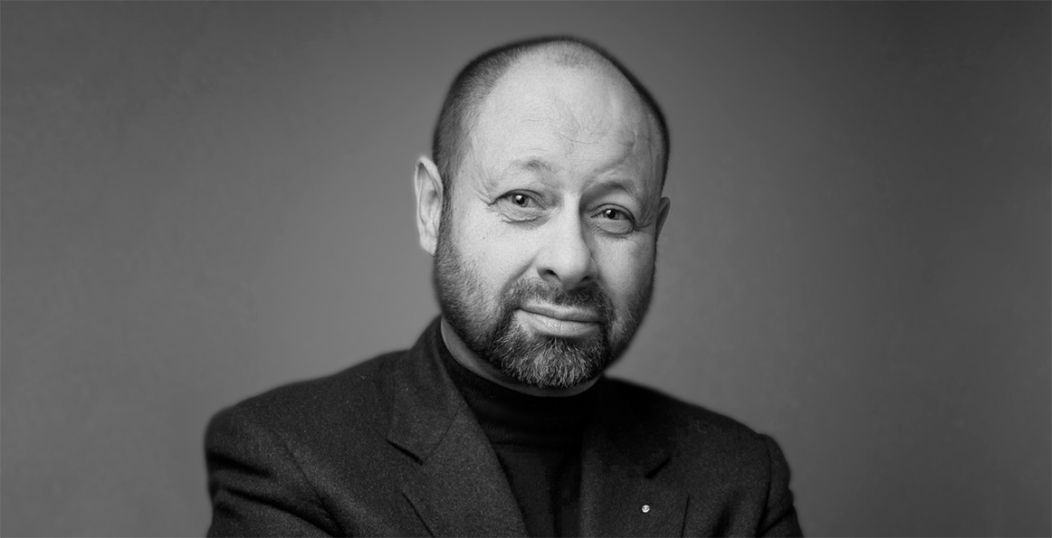 Психоаналитик Александр Теслер: «Приходится взрослых людей учить говорить «нет»
