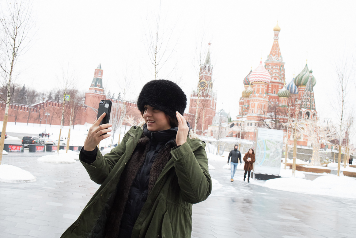 Как Нюша Таваколян нашла, с кем поговорить на родном фарси в Москве