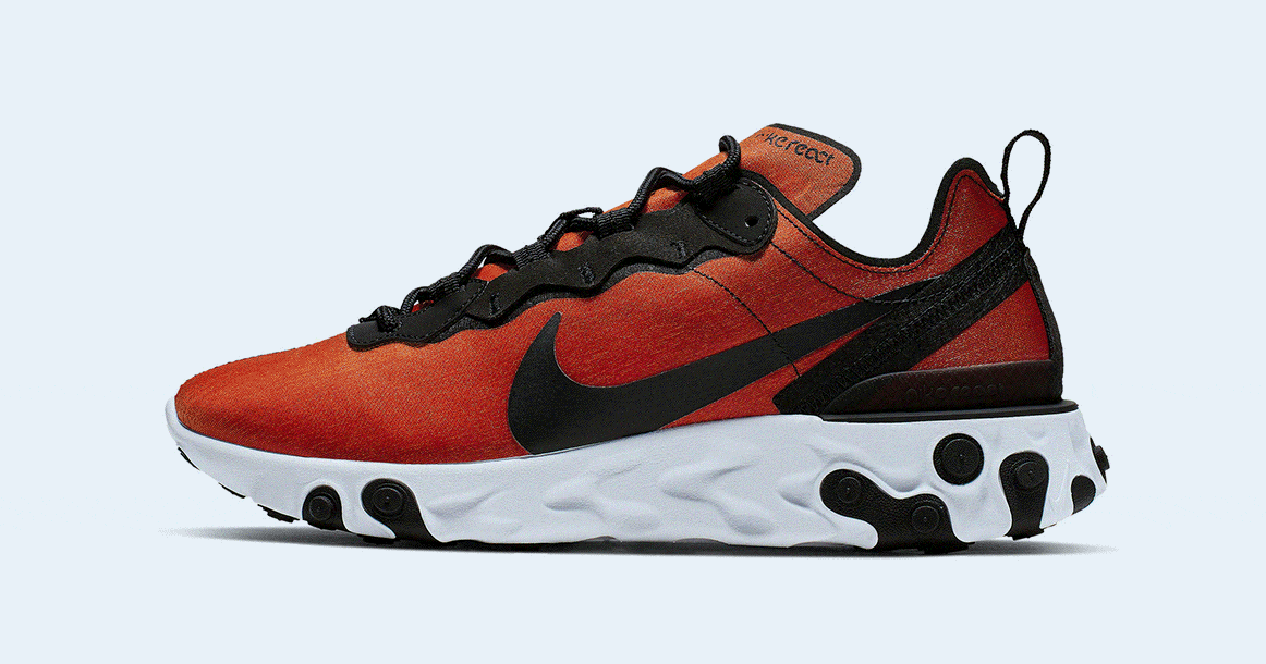 Вещь недели: кроссовки Nike с химическим названием